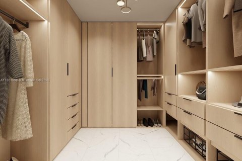 Condo in Miami, Florida, 4 bedrooms  № 1890467 - photo 9