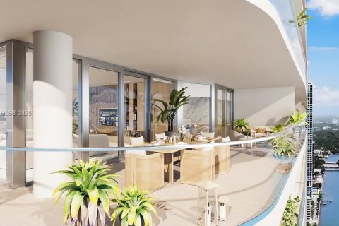 Condo in Miami, Florida, 4 bedrooms  № 1890467 - photo 11