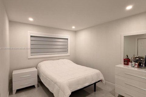 Снять в аренду виллу или дом в Хомстед, Флорида 3 спальни, 92.9м2, № 1963189 - фото 5