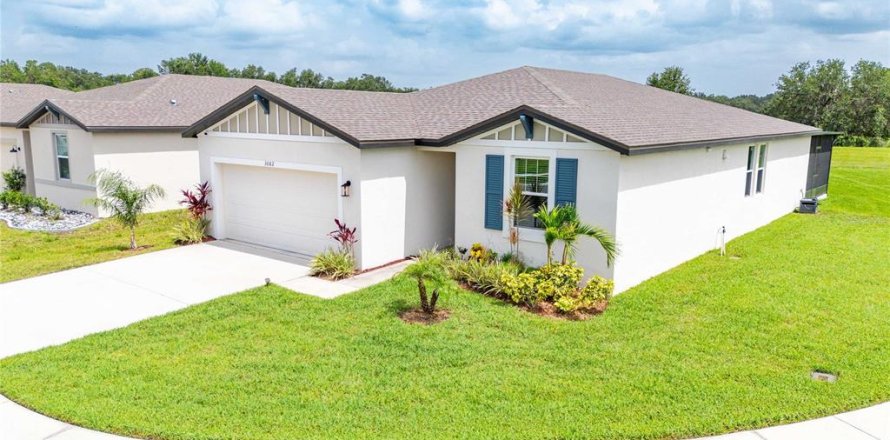 Casa en Zephyrhills, Florida 3 dormitorios, 156.08 m2 № 1773544