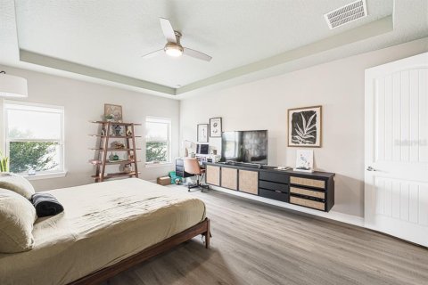 House in Orlando, Florida 5 bedrooms, 372.35 sq.m. № 2333980 - photo 30