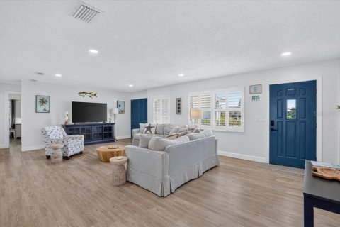 Villa ou maison à vendre à Bradenton, Floride: 3 chambres, 170.75 m2 № 2302720 - photo 9