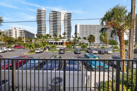 Adosado en venta en Pompano Beach, Florida, 3 dormitorios, 165.37 m2 № 2175420 - foto 22