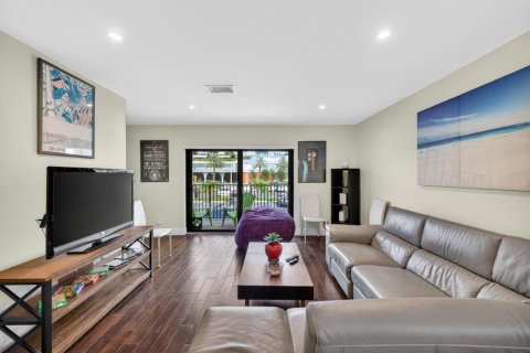 Adosado en venta en Pompano Beach, Florida, 3 dormitorios, 165.37 m2 № 2175420 - foto 9