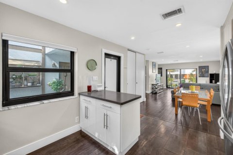 Adosado en venta en Pompano Beach, Florida, 3 dormitorios, 165.37 m2 № 2175420 - foto 18