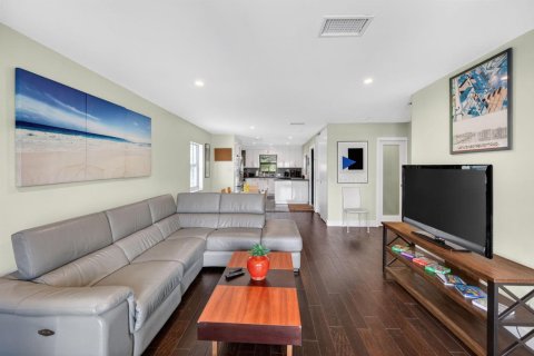 Adosado en venta en Pompano Beach, Florida, 3 dormitorios, 165.37 m2 № 2175420 - foto 11