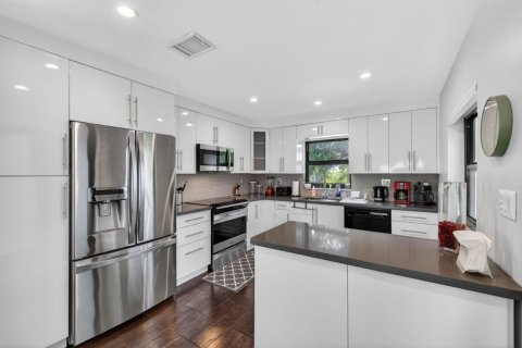 Adosado en venta en Pompano Beach, Florida, 3 dormitorios, 165.37 m2 № 2175420 - foto 14