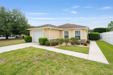 Casa en venta en Oxford, Florida, 2 dormitorios, 113.43 m2 № 2098179 - foto 3