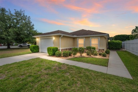 Casa en Oxford, Florida 2 dormitorios, 113.43 m2 № 2098179