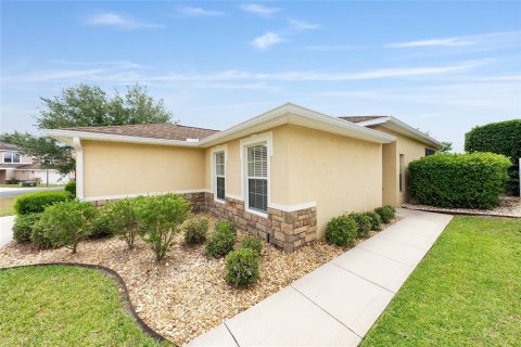 Casa en venta en Oxford, Florida, 2 dormitorios, 113.43 m2 № 2098179 - foto 4