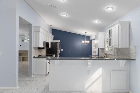Villa ou maison à vendre à Spring Hill, Floride: 4 chambres, 234.3 m2 № 2436675 - photo 17
