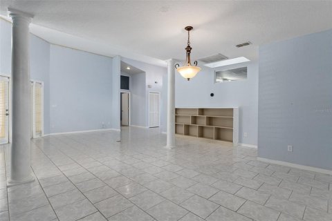 Villa ou maison à vendre à Spring Hill, Floride: 4 chambres, 234.3 m2 № 2436675 - photo 14