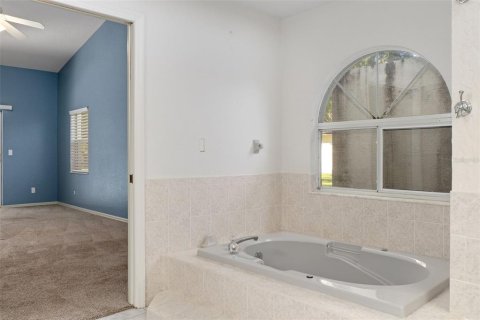 Villa ou maison à vendre à Spring Hill, Floride: 4 chambres, 234.3 m2 № 2436675 - photo 30