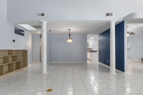 Villa ou maison à vendre à Spring Hill, Floride: 4 chambres, 234.3 m2 № 2436675 - photo 12