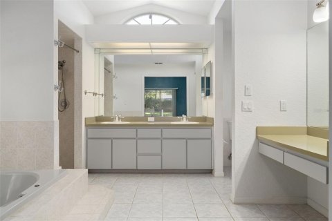 Villa ou maison à vendre à Spring Hill, Floride: 4 chambres, 234.3 m2 № 2436675 - photo 27