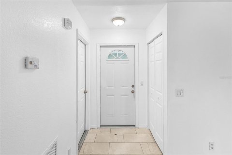 Villa ou maison à vendre à Port Charlotte, Floride: 3 chambres, 165.46 m2 № 1914367 - photo 2