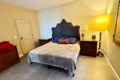 Купить виллу или дом в Хомстед, Флорида 5 спален, 201.6м2, № 1936028 - фото 8