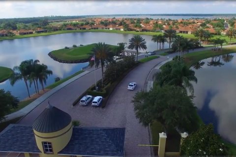 House in Lake Wales, Florida 2 bedrooms, 100.61 sq.m. № 1686402 - photo 21