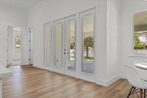 Casa en venta en Orlando, Florida, 4 dormitorios, 213.68 m2 № 1877344 - foto 8