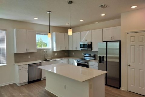 Adosado en venta en Mount Dora, Florida, 3 dormitorios, 165.09 m2 № 2149856 - foto 6