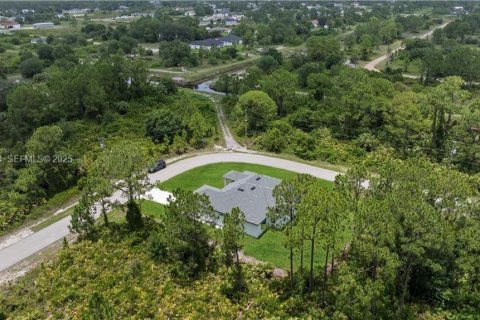 Купить виллу или дом в Лихай-Эйкерс, Флорида 4 спальни, № 1986826 - фото 10