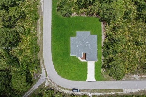 Купить виллу или дом в Лихай-Эйкерс, Флорида 4 спальни, № 1986826 - фото 11