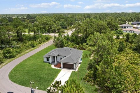 Купить виллу или дом в Лихай-Эйкерс, Флорида 4 спальни, № 1986826 - фото 7