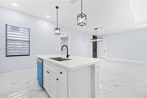 Купить виллу или дом в Лихай-Эйкерс, Флорида 4 спальни, № 1986826 - фото 16