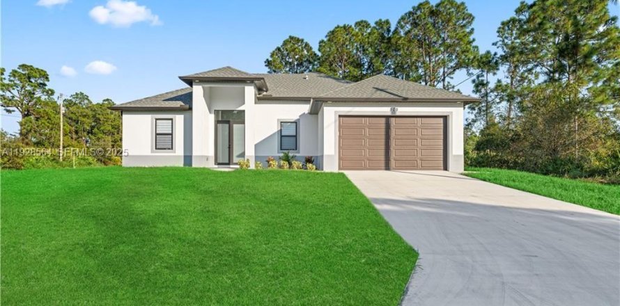 Дом в Лихай-Эйкерс, Флорида 4 спальни № 1986826