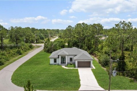 Купить виллу или дом в Лихай-Эйкерс, Флорида 4 спальни, № 1986826 - фото 8