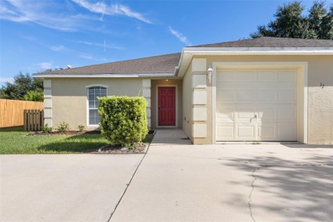 House in Palm Coast, Florida 3 bedrooms, 120.77 sq.m. № 2396178