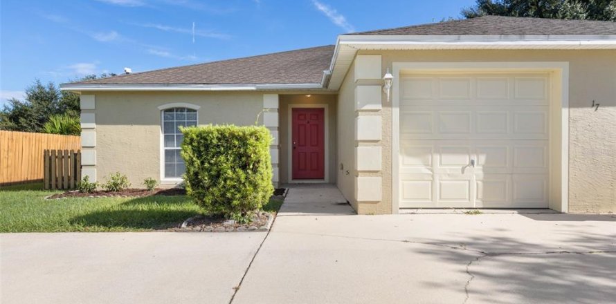 House in Palm Coast, Florida 3 bedrooms, 120.77 sq.m. № 2396178