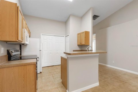 House in Palm Coast, Florida 3 bedrooms, 120.77 sq.m. № 2396178 - photo 14