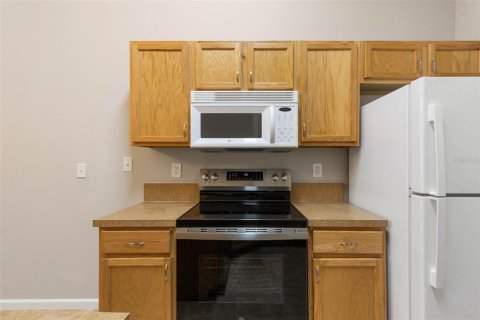 House in Palm Coast, Florida 3 bedrooms, 120.77 sq.m. № 2396178 - photo 18