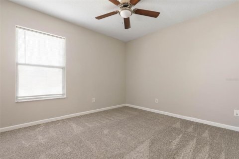 House in Palm Coast, Florida 3 bedrooms, 120.77 sq.m. № 2396178 - photo 10