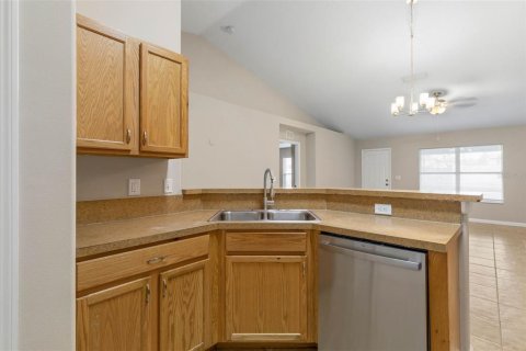 House in Palm Coast, Florida 3 bedrooms, 120.77 sq.m. № 2396178 - photo 16