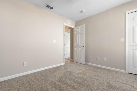House in Palm Coast, Florida 3 bedrooms, 120.77 sq.m. № 2396178 - photo 25