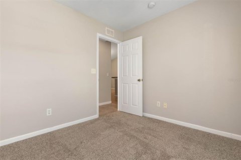 House in Palm Coast, Florida 3 bedrooms, 120.77 sq.m. № 2396178 - photo 11