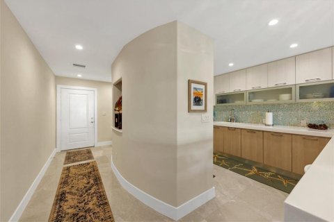 Снять в аренду кондоминиум в Лонгбоут-Ки, Флорида 5 комнат, 145.02м2, № 2122933 - фото 5