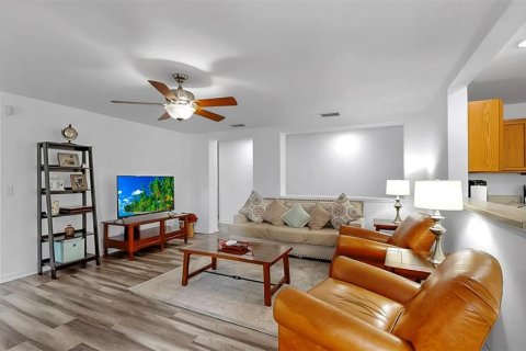 Casa en venta en Riverview, Florida, 3 dormitorios, 158.58 m2 № 1876747 - foto 9