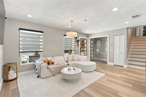 Villa ou maison à vendre à Tampa, Floride: 4 chambres, 185.25 m2 № 2430571 - photo 14