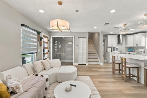 Villa ou maison à vendre à Tampa, Floride: 4 chambres, 185.25 m2 № 2430571 - photo 17