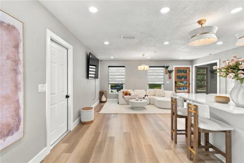 Villa ou maison à vendre à Tampa, Floride: 4 chambres, 185.25 m2 № 2430571 - photo 26