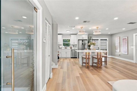 Villa ou maison à vendre à Tampa, Floride: 4 chambres, 185.25 m2 № 2430571 - photo 18