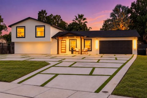 Villa ou maison à vendre à Tampa, Floride: 4 chambres, 185.25 m2 № 2430571 - photo 4