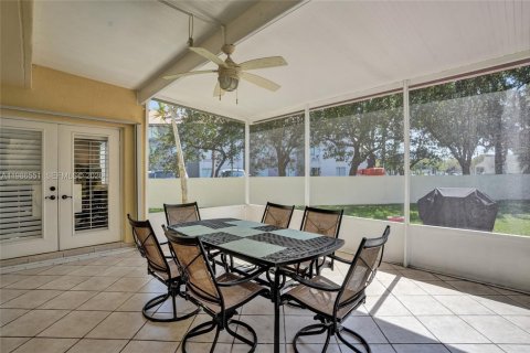 Casa en venta en Dania Beach, Florida, 3 dormitorios, 128.95 m2 № 2048358 - foto 15