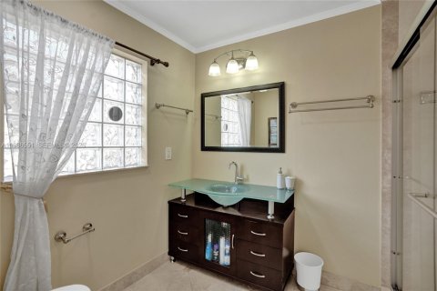 Casa en venta en Dania Beach, Florida, 3 dormitorios, 128.95 m2 № 2048358 - foto 30