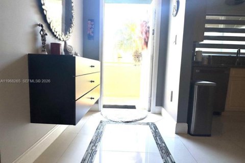 Condominio en venta en Miami, Florida, 2 dormitorios, 93.74 m2 № 2029526 - foto 8