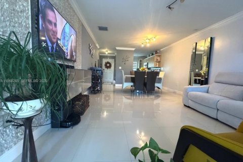 Condominio en venta en Miami, Florida, 2 dormitorios, 93.74 m2 № 2029526 - foto 27