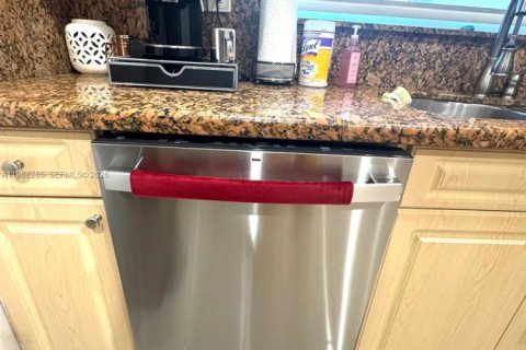 Condominio en venta en Miami, Florida, 2 dormitorios, 93.74 m2 № 2029526 - foto 18